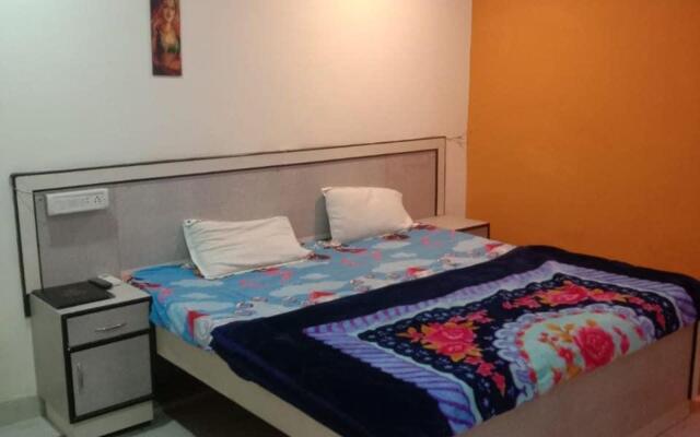 POP 84909 Hotel Aditya Residency