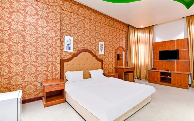 OYO 118 Revira Hotel