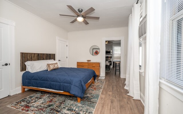 Historic Ludlow Apt A