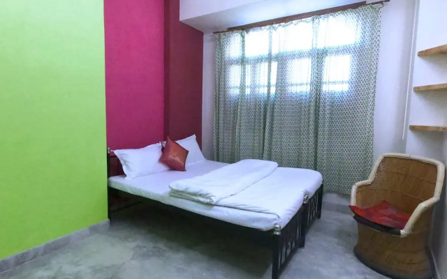 Little Peepal House