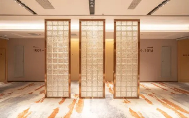 Wanyuan Jinfan Hotel shitai China