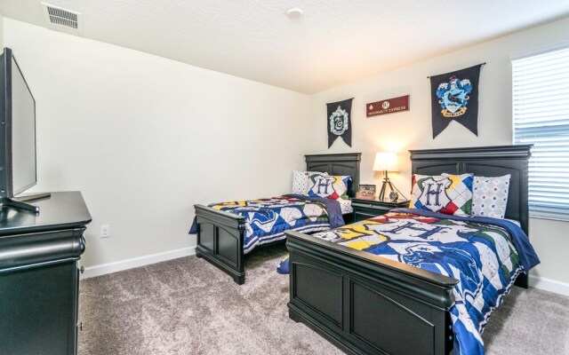 1669 Moonvalley Drive