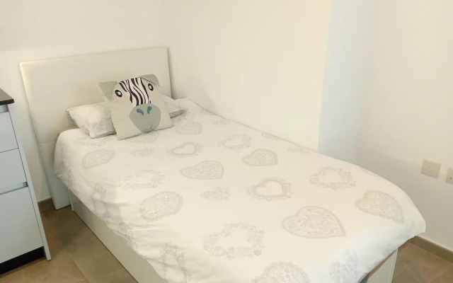 Beautiful Studio in Gibraltar - E1