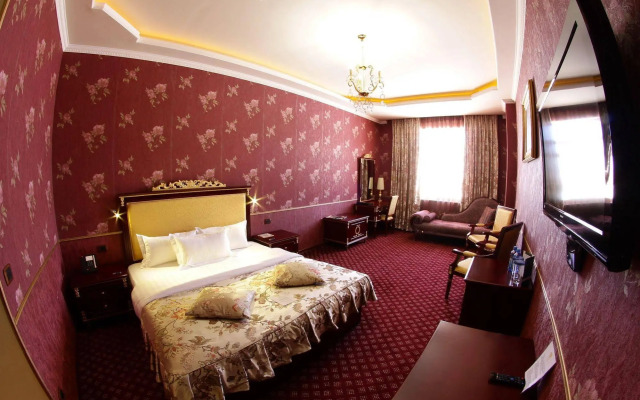 Golden Palace Hotel Resort and SPA