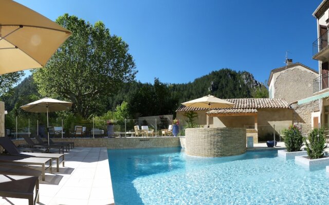 Nouvel Hôtel du Commerce