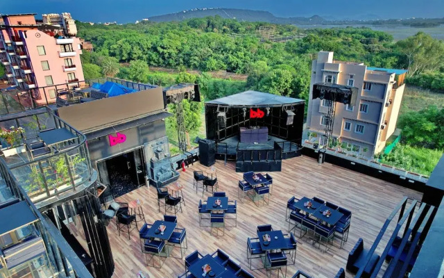 THE COURTYARD - Beyond Bar & Club