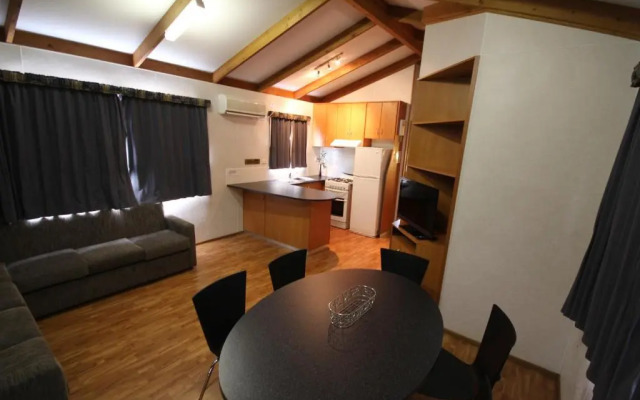 Metung Holiday Villas