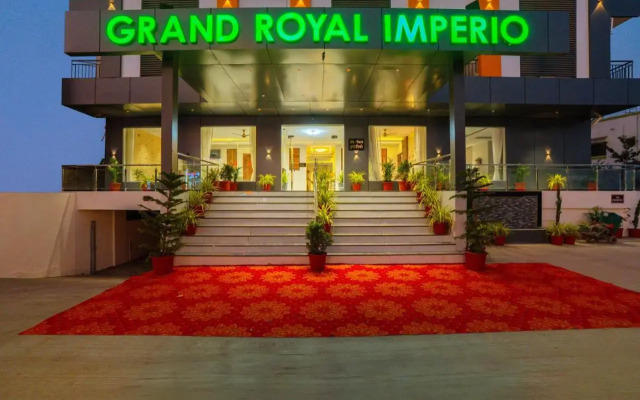 Treebo Grand Royal Imperio, Hinjewadi
