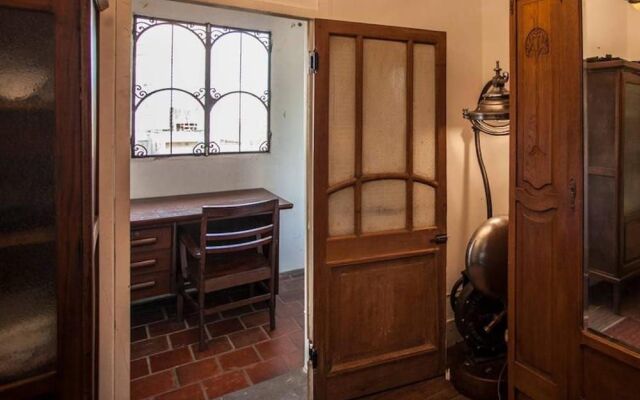 Charming Service Quarters In Mansion In San Telmo