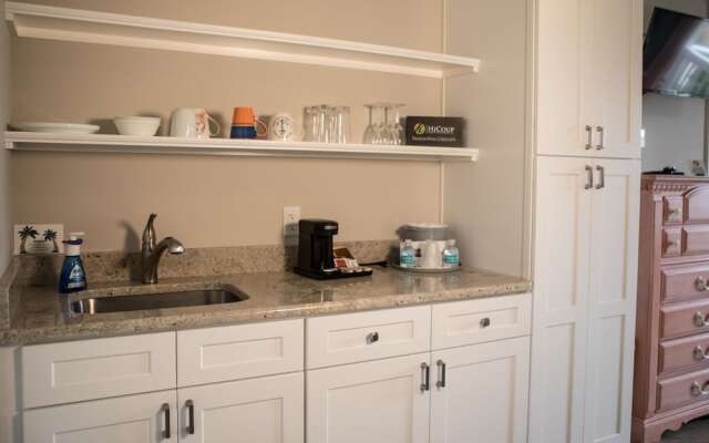 Beyond The Wall Bed and Breakfast