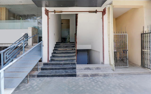 Super Collection O Kakadeo Kanpur Formerly Hotel Avon