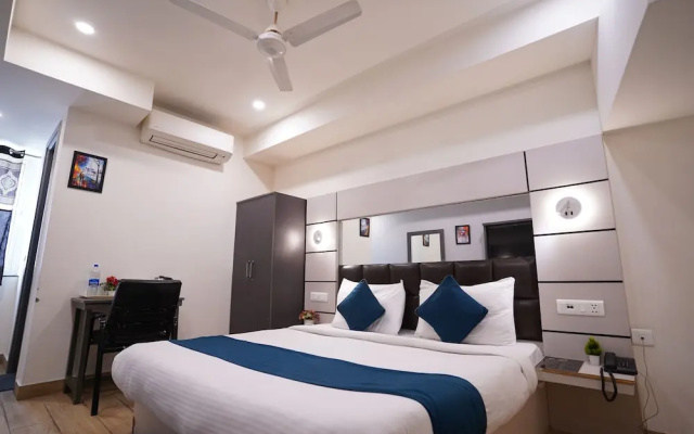 Hotel Lyf Corporate Suites - Kirti Nagar