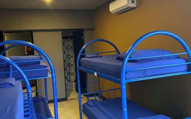 Alajuela Backpackers Airport Hostel