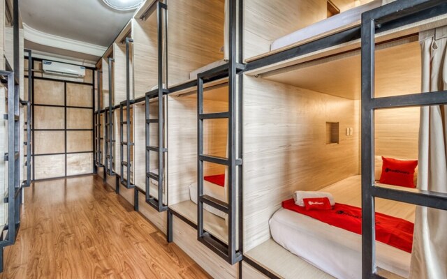 Sugeng Rawuh Aliya Hostel by RedDoorz