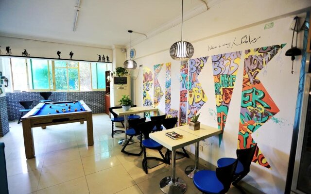 Xizi International Youth Hostel (Chaoyang Plaza Xiguan Night Market)