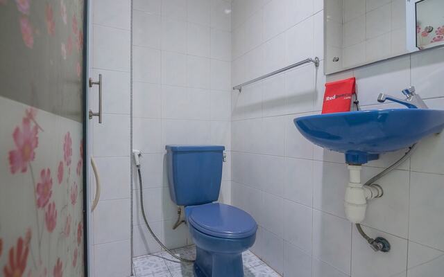 RedDoorz near Nagoya Citywalk Batam 2