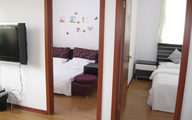 Dalian Yijia Apartment