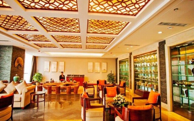 Soluxe Hotel