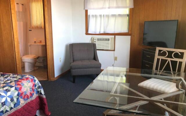 Showboat Motel Restaurant & Bar