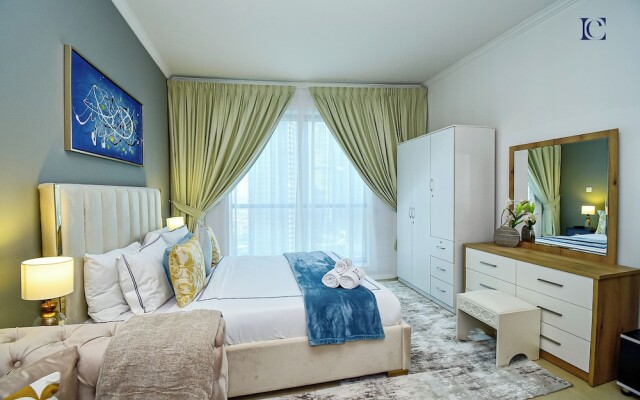 Silver - Modern Studio with lake view