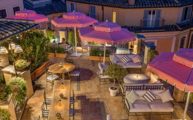 9Hotel Cesari