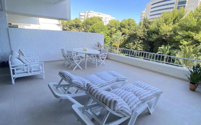 Luminoso apartamento en segunda línea playa 438