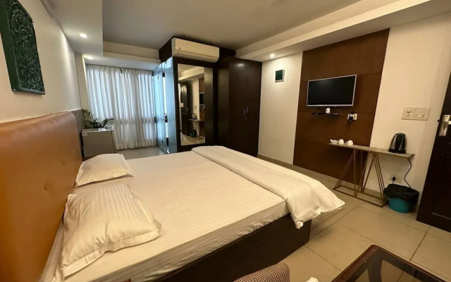 Locals Stay Hauz Khas