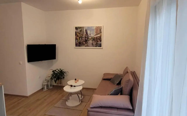 Apartment 3M