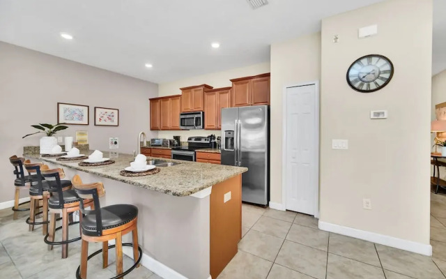 Lovely Family Home - 10min to Disney - Stl107