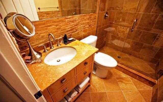 Washington Place Bistro & Inn