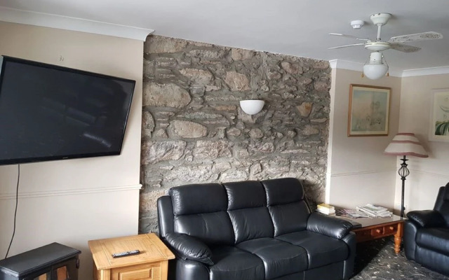 The River's Edge Guest House