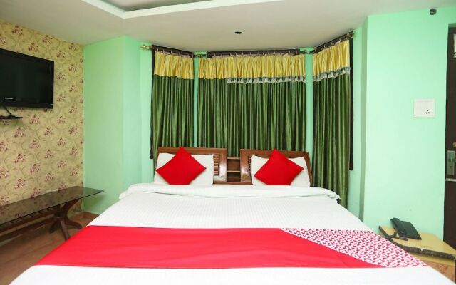 OYO 9452 Hotel Moonlight
