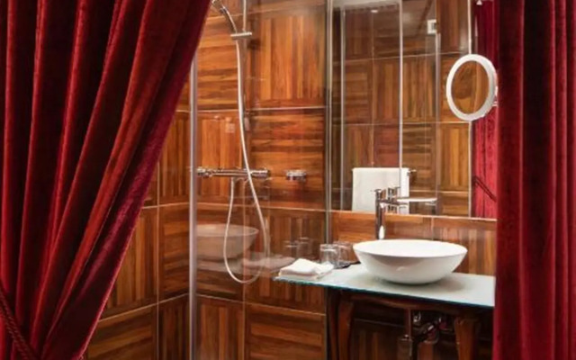 Mystery Hotel Budapest, Preferred Hotels & Resorts