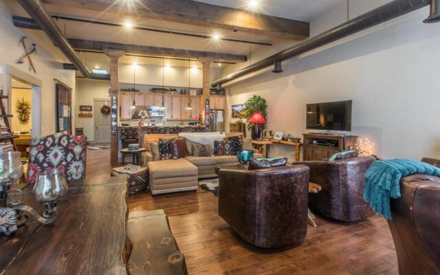 708 Main St Unit 4
