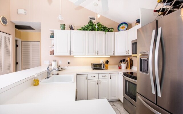 A Slice Of Paradise 2 Bedroom Home