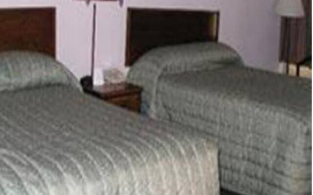 Budget Host Inn And Suites