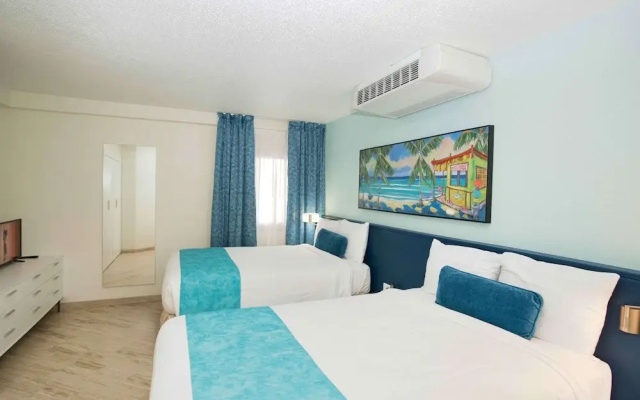 Royal Islander Resort La Plage