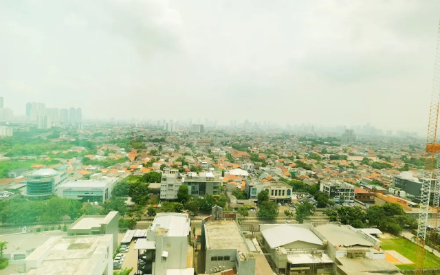 Strategic Location 2Br Gallery West Apartment