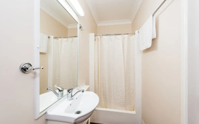 Cypress Pines Studio Villas