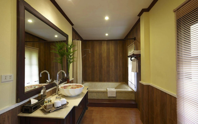 Santi Resort & Spa