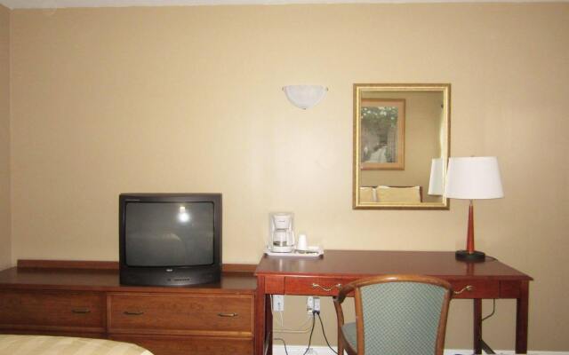 Village Inn & Suites