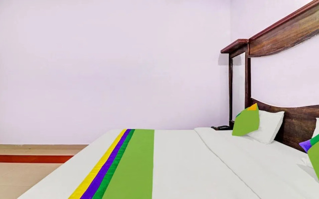 Treebo Trend Hotel Golden Bird