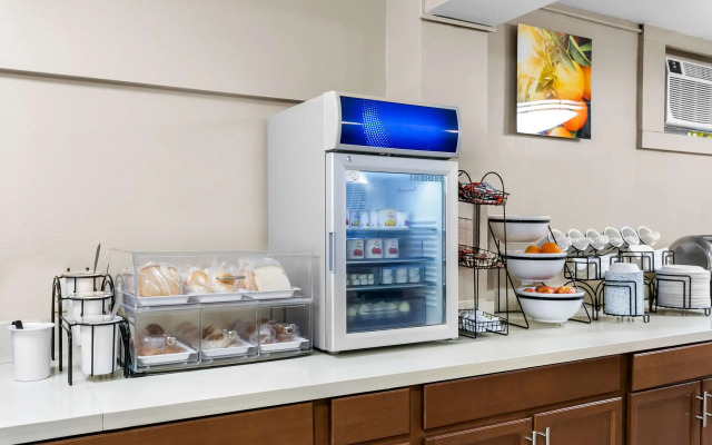 Comfort Inn Red Horse Frederick