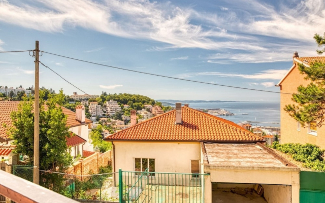 Trieste Uptown Cosy Flat with Sea View