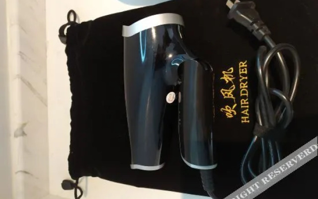 Hangzhou Yunrui@Hotel (Linping Yintai Department Store Pedestrian Street)