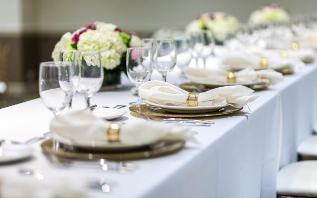 Holiday Inn Chicago North-Evanston by IHG