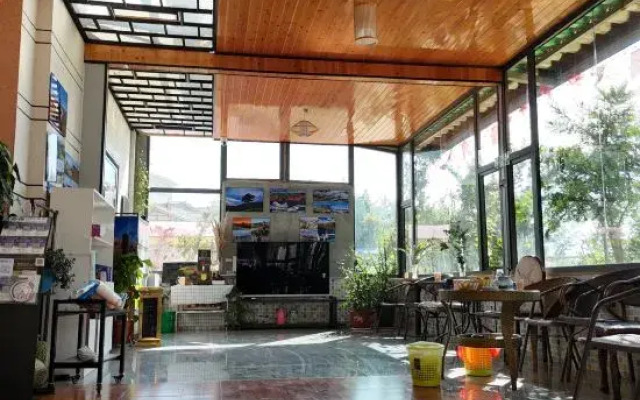 hong tu di  zhang jia da yuan  homestay