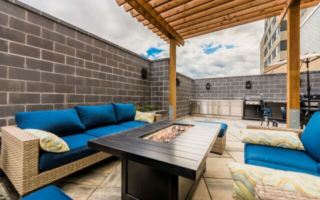 Hyatt House Winnipeg-South/Outlet Collection