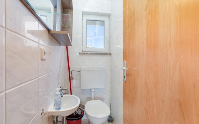 Nice Home in Cizici With Wifi and 2 Bedrooms
