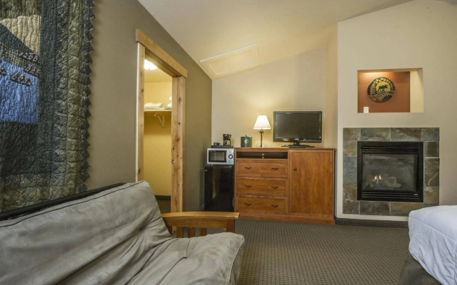 Silver Moon Inn